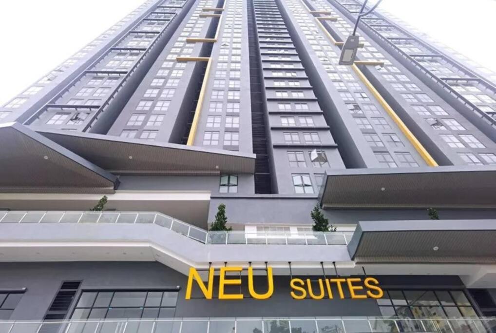 Apartemen Neu By Cozy Unit L20rb Near Klcc & Jelatek Lrt *