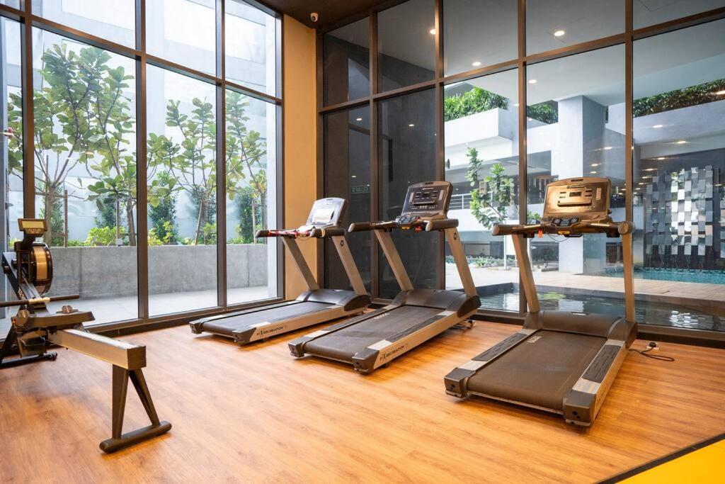 Apartemen Neu By Cozy Unit L20rb Near Klcc & Jelatek Lrt