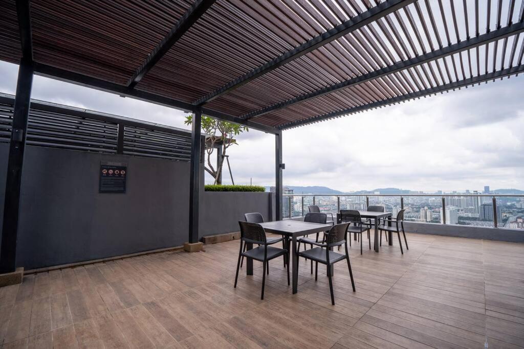 Neu By Cozy Unit L20rb Near Klcc & Jelatek Lrt Apartemen *