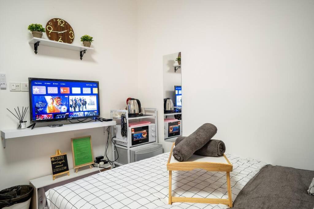 Neu By Cozy Unit L20rb Near Klcc & Jelatek Lrt Kuala Lumpur