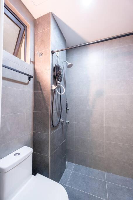 Neu By Cozy Unit L20rb Near Klcc & Jelatek Lrt Pangsapuri