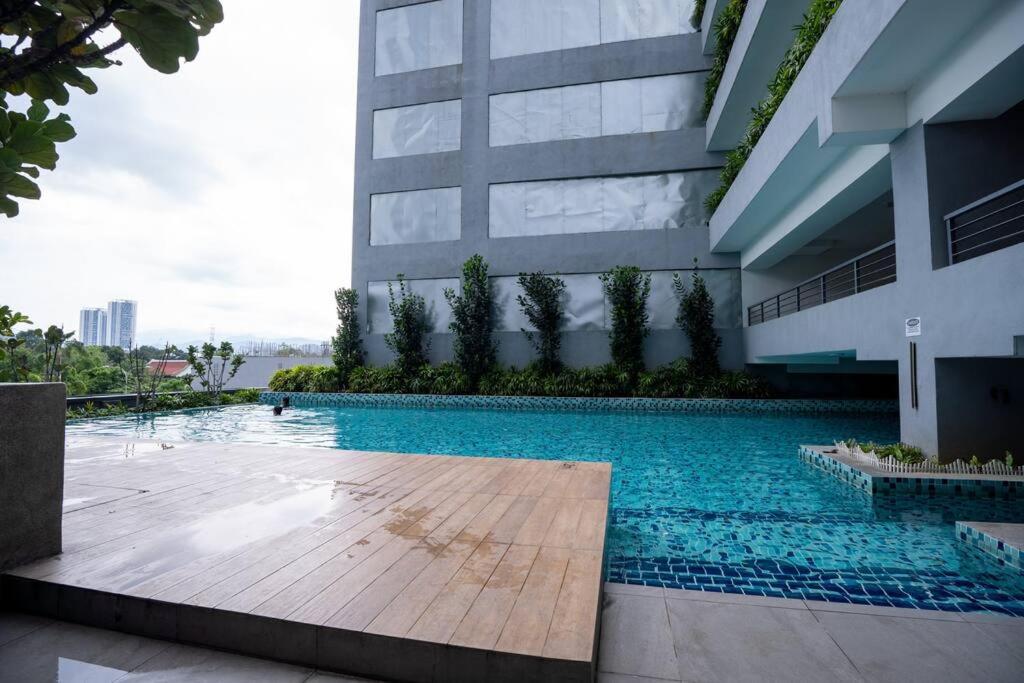 Neu By Cozy Unit L20rb Near Klcc & Jelatek Lrt Pangsapuri